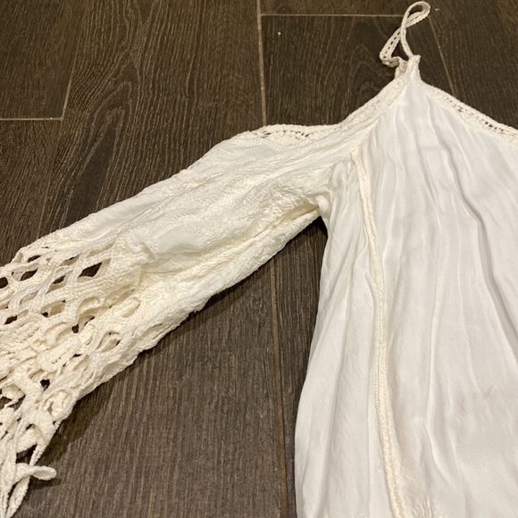 Crocheted fringe boho top - Picture 3 of 5